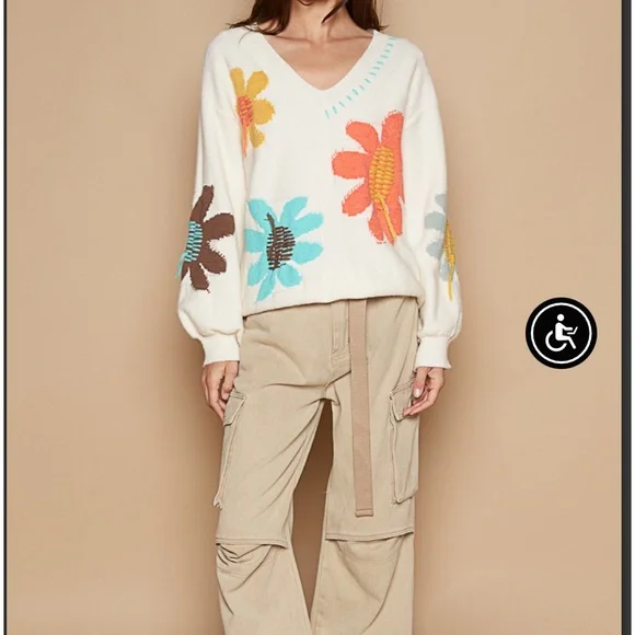 POL Flower Sweater - Picture 2 of 5